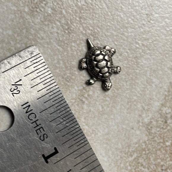 🌹 free w/purchase 100% brass turtle mini silver plated turtle - Picture 3 of 13